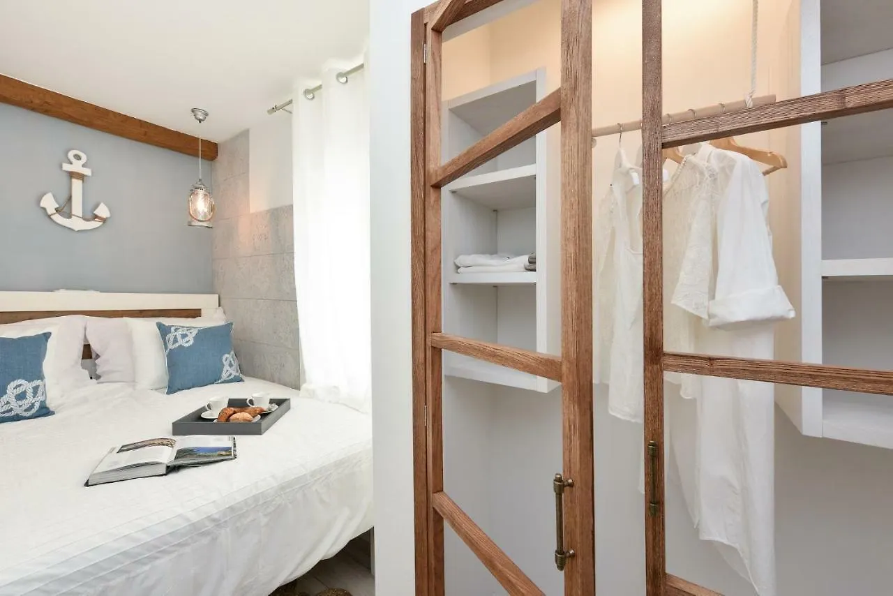 Apartment Nemo 자다르